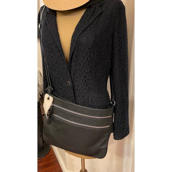 Margot Black Leather crossbody purse - Picture 2 of 14